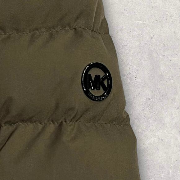 ★ Michael Kors Olive Green Quilted Hooded Puffer Jacket ★ - Picture 2 of 7